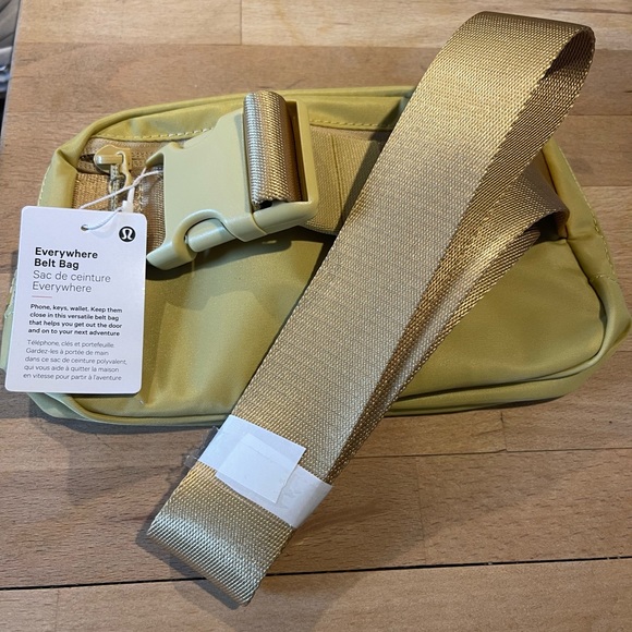 Lululemon Belt Bag - Golden Sand. Sold out! New with tags. - Picture 4 of 4